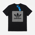 Camiseta Estilo Urbano con Estampado de Puntos y Logo adidas